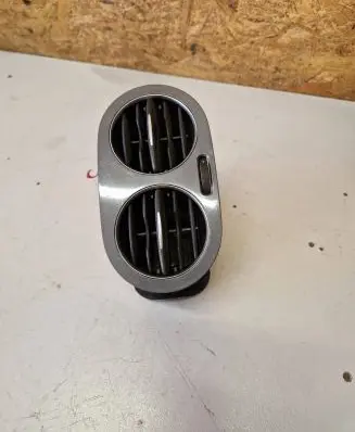 Volkswagen Tiguan Dash center air vent grill 5N0819704