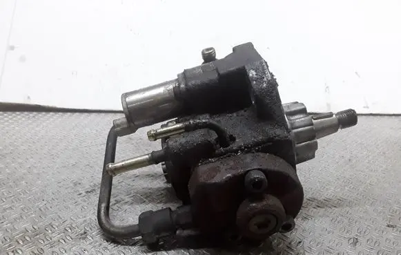 Toyota Corolla Verso AR10 Fuel injection high pressure pump 221000G010