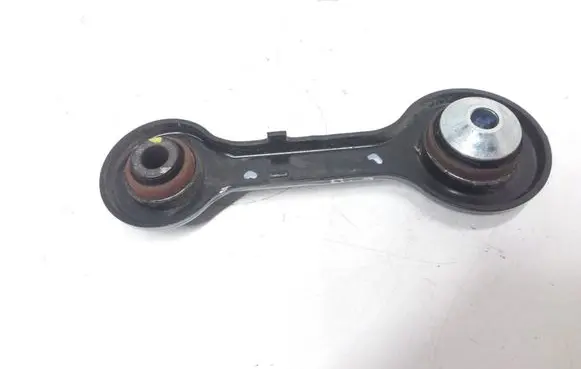 Rear control arm