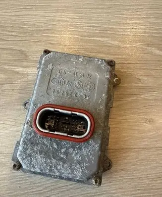Mercedes-Benz R W251 Headlight ballast module Xenon 5DF00870402 443288