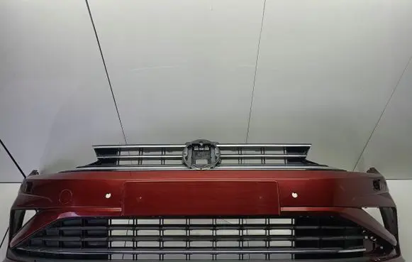 Volkswagen Golf Sportsvan Front bumper R32P2