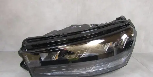 Skoda Fabia Mk4 (6VA) Headlight/headlamp 6VB941015 6V8941015 L613486