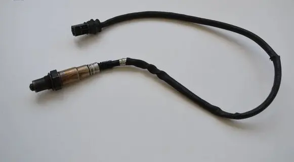 Mercedes-Benz C W204 Lambda probe sensor 0258006475 0025400617