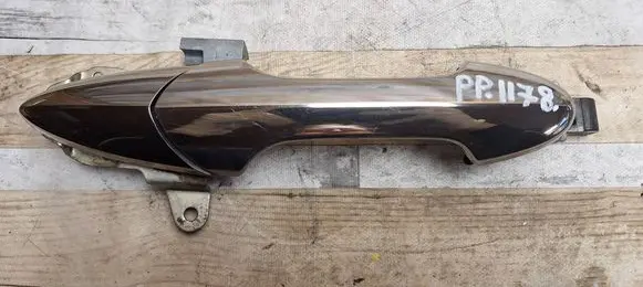 Honda FR-V Front door exterior handle