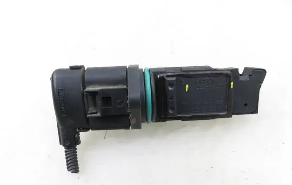 Volkswagen Golf V Mass air flow meter F00C2G2055