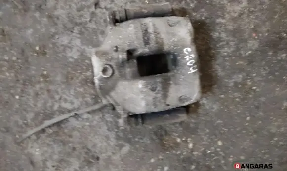 Mercedes-Benz C W204 Front brake caliper