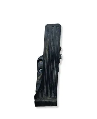 Mercedes-Benz C W205 Accelerator throttle pedal A2053000004 230216