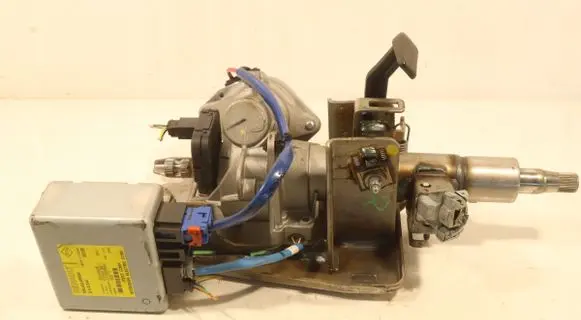 Renault Twingo II Power steering pump 8200702829