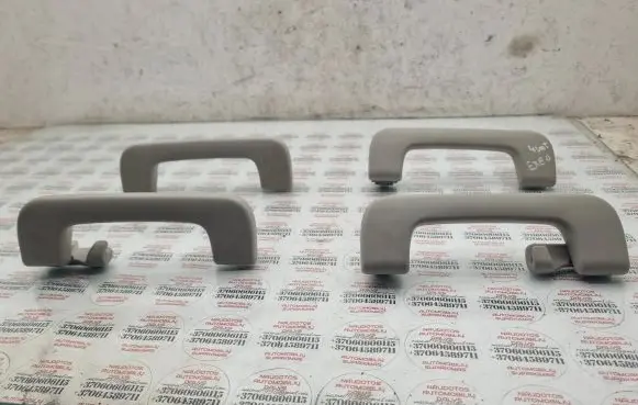 Seat Exeo (3R) A set of handles for the ceiling 8E0857607D 8E0857608C
