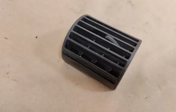 Audi A6 S6 C4 4A Dash center air vent grill