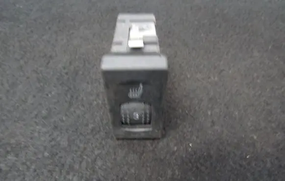 Volkswagen PASSAT B5 Seat heating switch 3b0963563d
