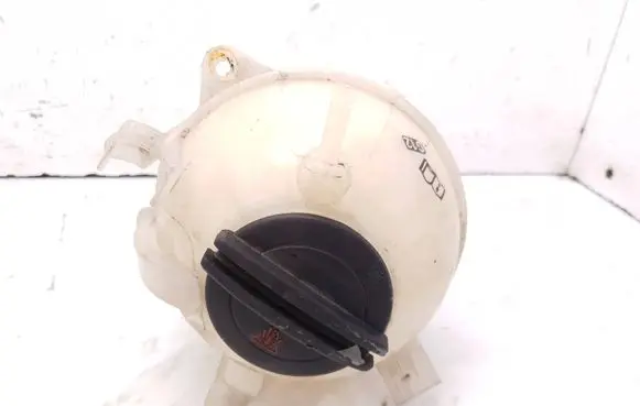 Volkswagen PASSAT B7 Coolant expansion tank/reservoir 1K0121407A
