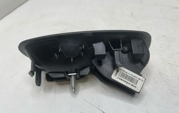BMW 5 E60 E61 Front door interior handle 1360533