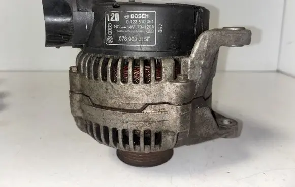Audi A4 S4 B5 8D Generator/alternator 078903015F