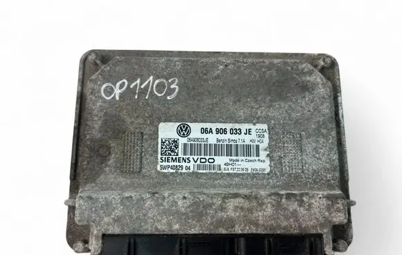 Skoda Octavia Mk2 (1Z) Engine control unit/module ECU 06A906033JE