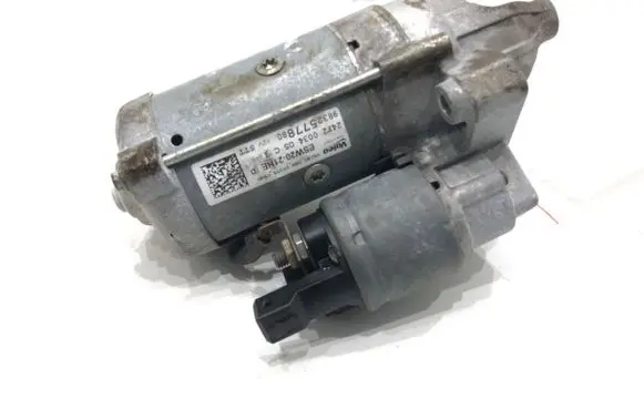 Opel Vivaro Starter motor 9832577880