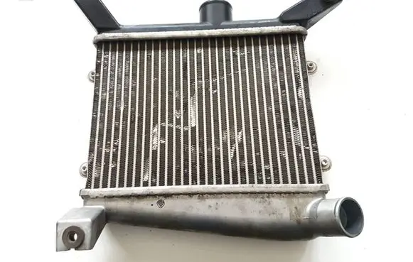 Toyota RAV 4 (XA10) Intercooler radiator 27040332