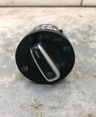 Volkswagen PASSAT B7 Light switch 3C8941431