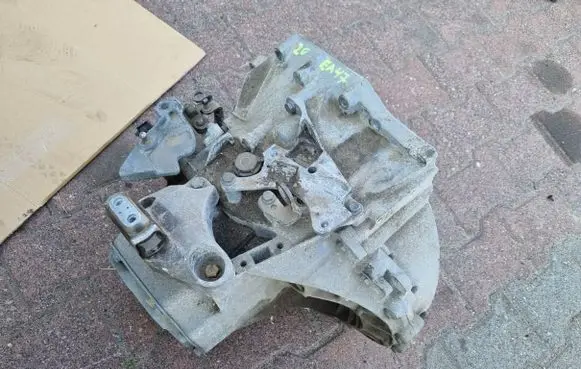 Peugeot 308 Manual 5 speed gearbox EA47