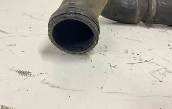 Volvo XC60 Intercooler hose/pipe 30792884