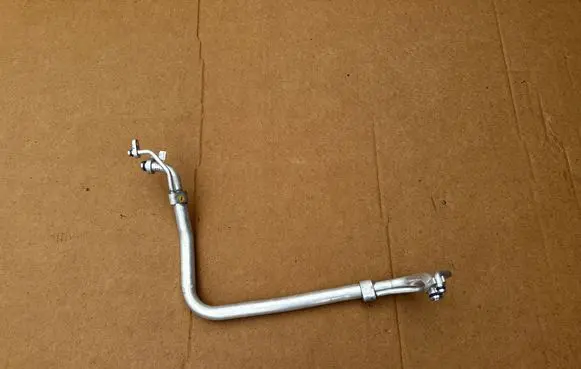 Air conditioning (A/C) pipe/hose