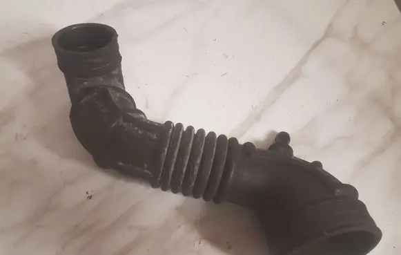 KIA Sorento Air intake hose/pipe 281303E210