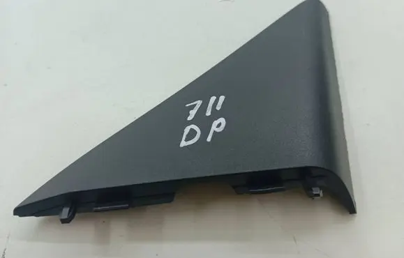 Opel Mokka B Front door glass trim molding 9835152380