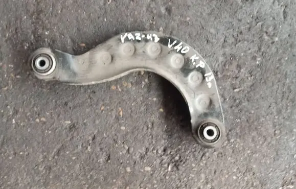 Volvo V40 Rear control arm 31406582