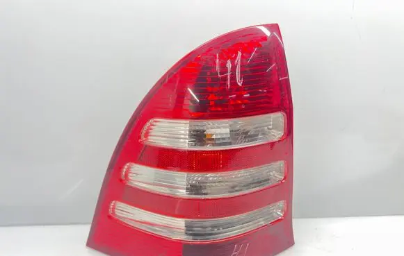 Mercedes-Benz C W203 Rear/tail lights 2038202364