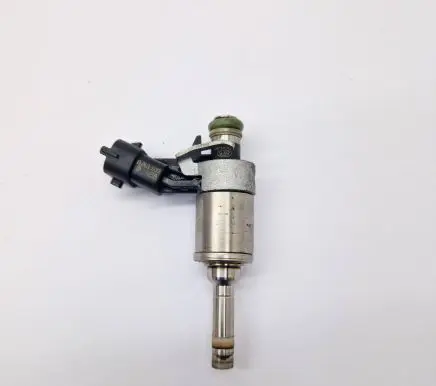 Maserati Ghibli Fuel injector 0261500428