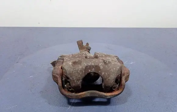 Mazda 3 II Rear brake caliper 