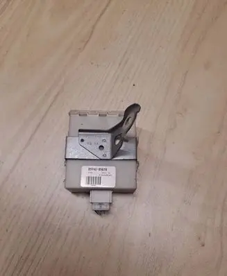 Toyota Avensis T250 Door control unit/module 8974105070 73668012