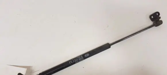 KIA Sorento Tailgate/trunk strut/damper 817702P000