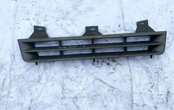 Opel Astra F Front grill 90243244 90341785