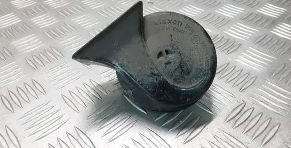 Volkswagen PASSAT B7 Horn signal