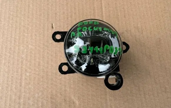 Ford Focus Front fog light JX7B-15A254-AB S2411P039