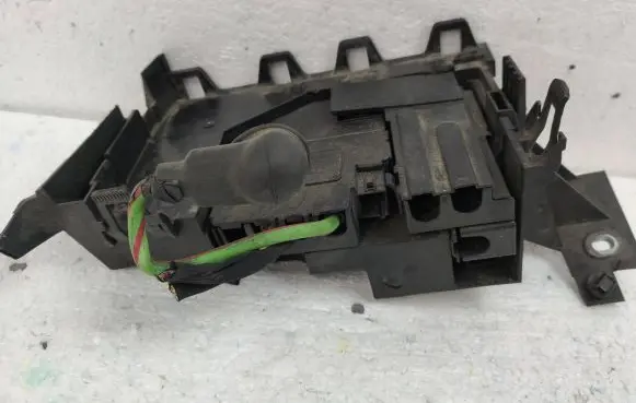 Mazda CX-9 Fuse module DG9T-14A301-AD