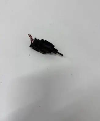 Audi A4 S4 B7 8E 8H Brake pedal sensor switch 3B0945511C 19322010 05423