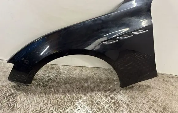 Maserati Ghibli Fender 670008304