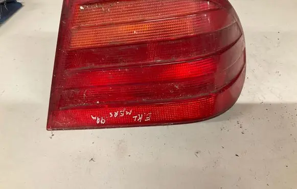 Mercedes-Benz E W210 Rear/tail lights A2108204464 197202 1041