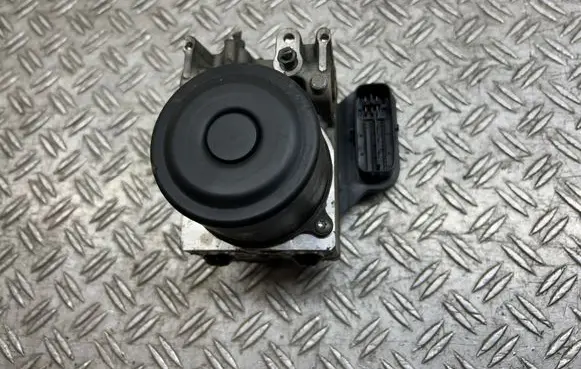 Lexus IS 220D-250-350 ABS Pump 4454053240 8954153110 1338008650