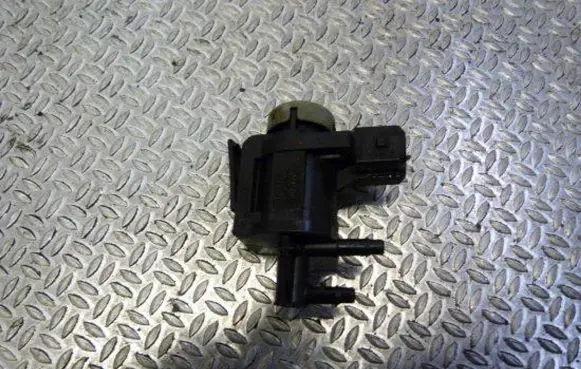 Valve vacuum