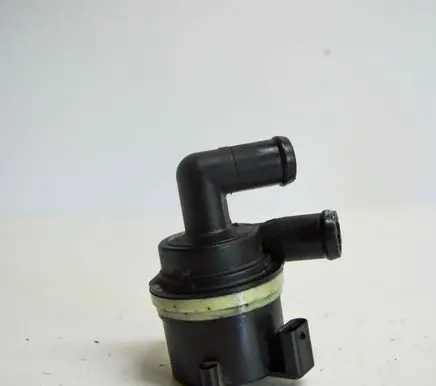 Skoda Octavia Mk2 (1Z) Electric auxiliary coolant/water pump 5N0965561A