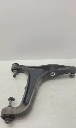 Maserati Ghibli Front lower control arm/wishbone 06700071800