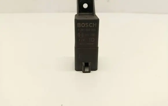 Honda Civic IX Glow plug pre-heat relay 0281003056