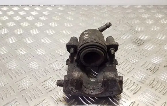 Volkswagen Golf IV Front brake caliper