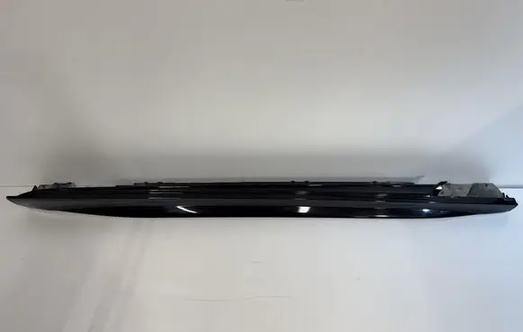 Mercedes-Benz C AMG W202 Front sill (body part) a2066982400