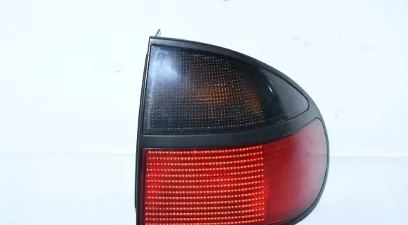 Renault Laguna I Rear/tail lights 7700820051