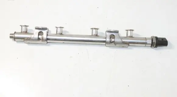 Seat Leon (5F) Fuel main line pipe 04E133320D