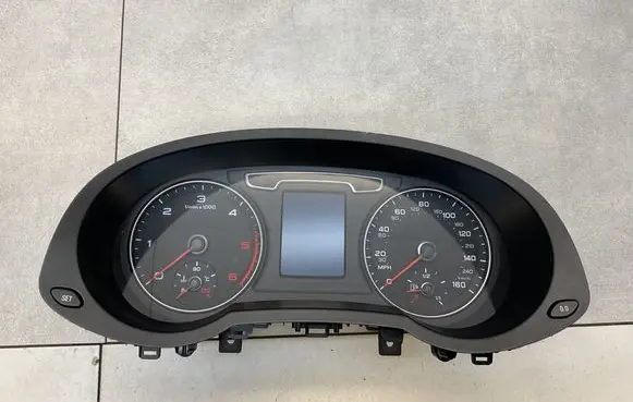 Audi Q3 8U Speedometer (instrument cluster) 8U0920990C